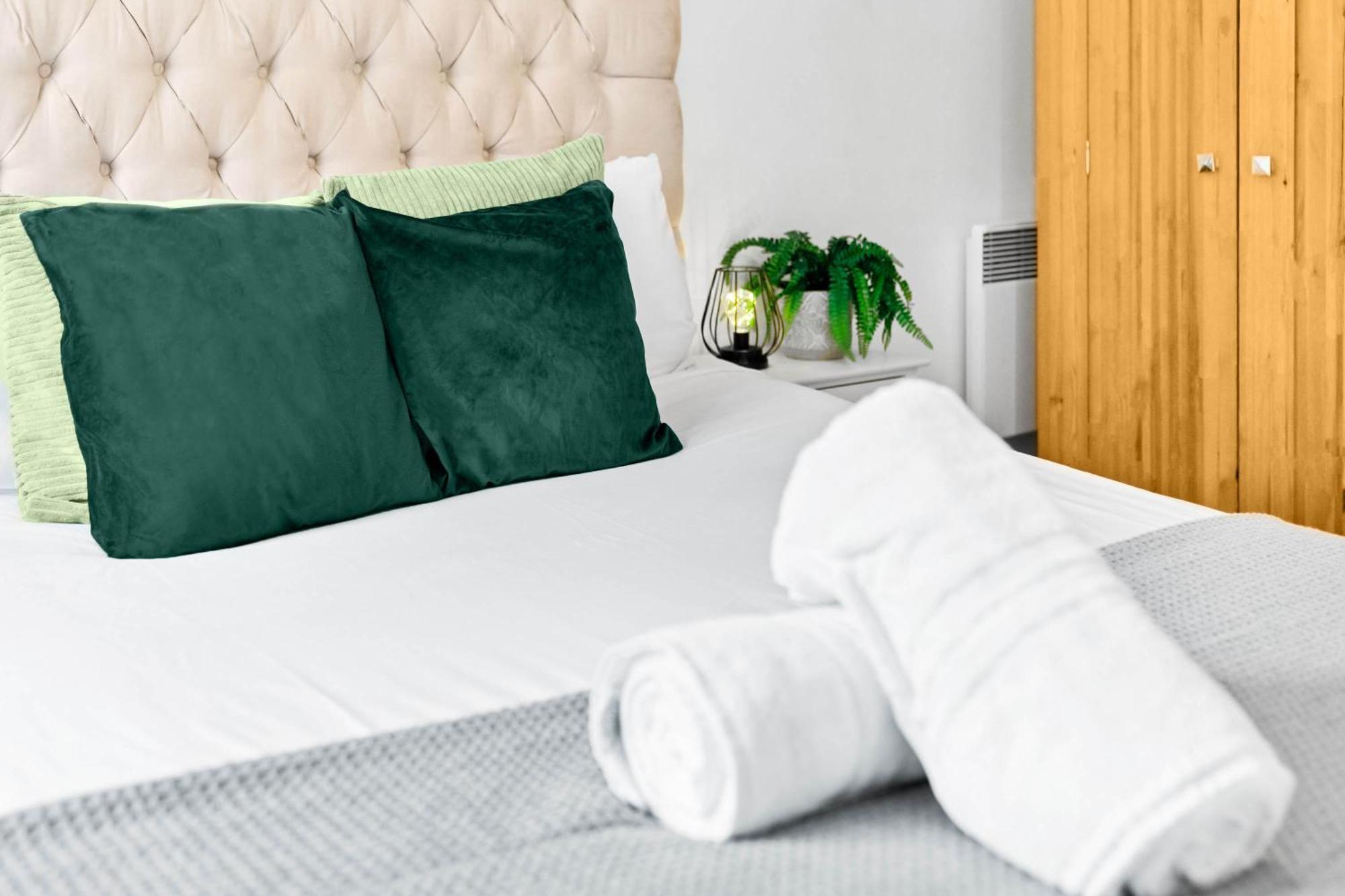 Stylish - Centre - Balcony - Fast Wifi - Netflix - Rated - 83s * Birmingham